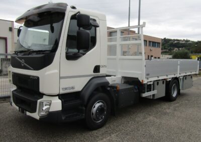 VOLVO FL